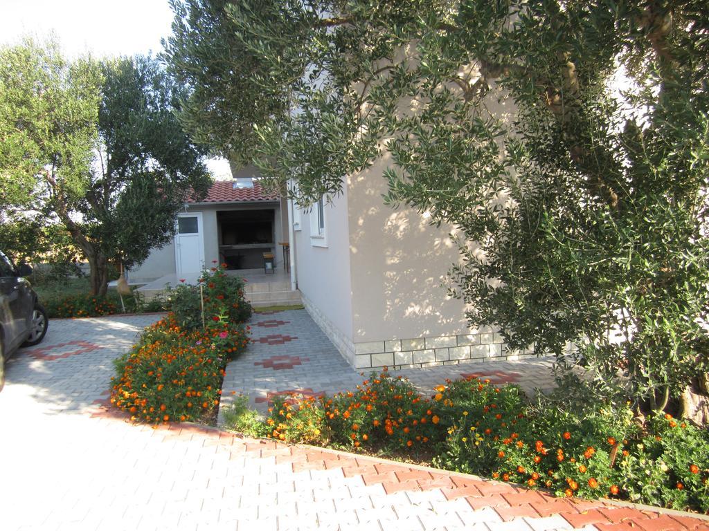 Apartments Franov Bibinje Buitenkant foto